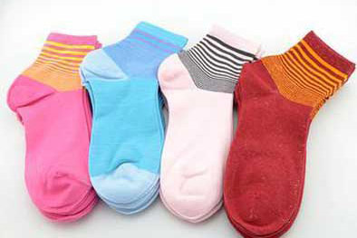 梦见袜子代表什么意思 做梦梦到袜子是怎么回事