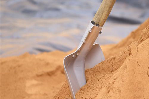 梦见挖沙是什么意思 做梦梦到挖沙好不好
