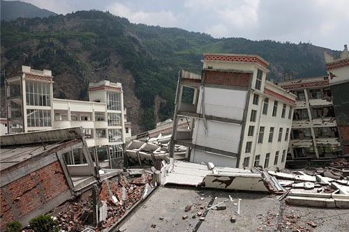 梦见地震房子倒塌代表什么意思 做梦梦到地震房子倒塌是怎么回事
