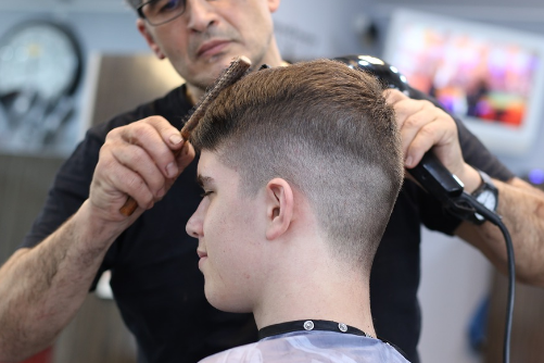 男人剪头发的风水讲究 剪头发有哪些注意事项